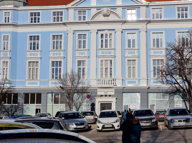 Полицията във Варна залови измамница, предлагаща разваляне на магии