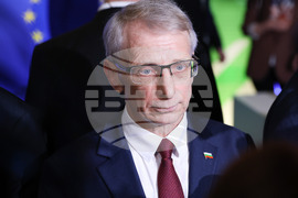 Летище София - Шенген