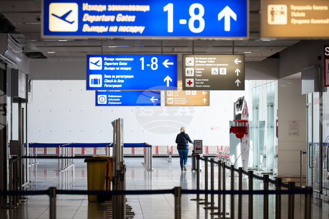 Пътуванията на българите в чужбина през ноември се увеличават с 5,8 на сто на годишна база, а посещенията на чужденци у нас - с 2,9 на сто, съобщи НСИ