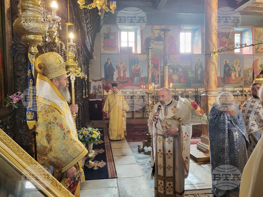 Самоков - Митрополитска църква - свещеник - ръкополагане
