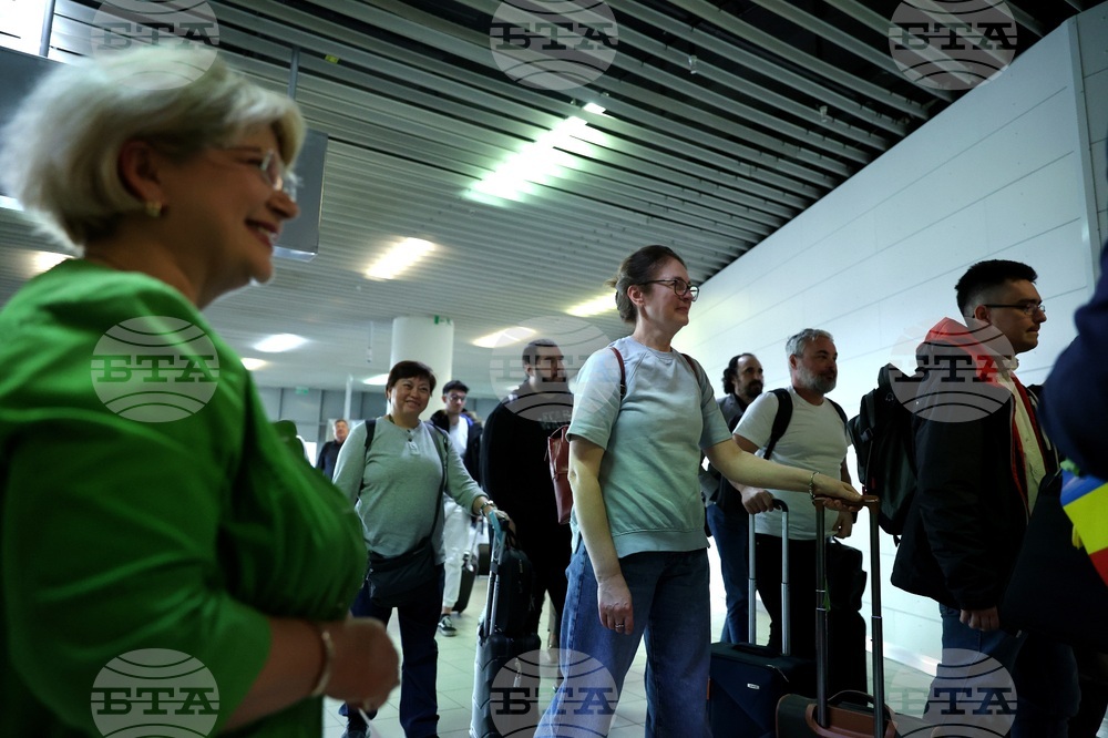 Летище София- първи полет от Букурещ