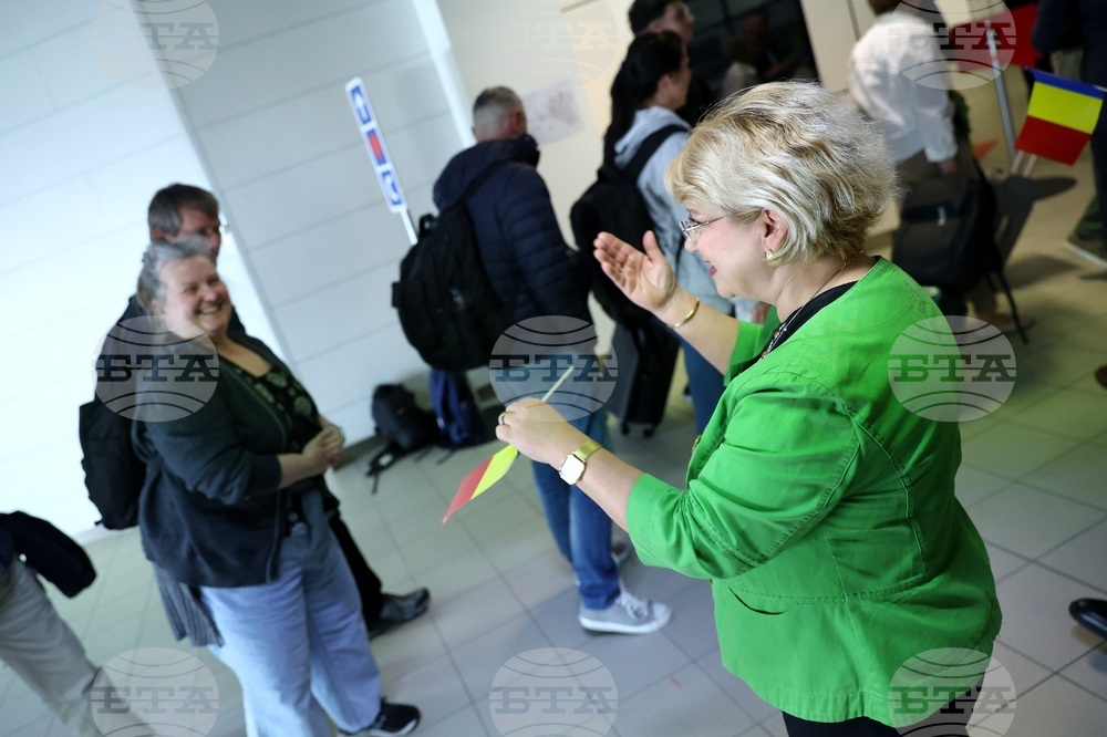 Летище София- първи полет от Букурещ