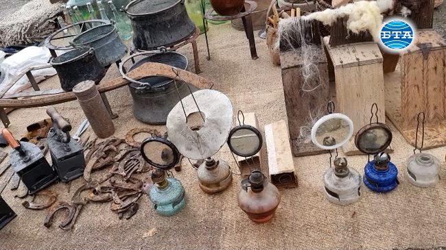 Традиционният панаир на занаятите в село Орешак започна с възстановка, която го пресъздава отпреди 100 години