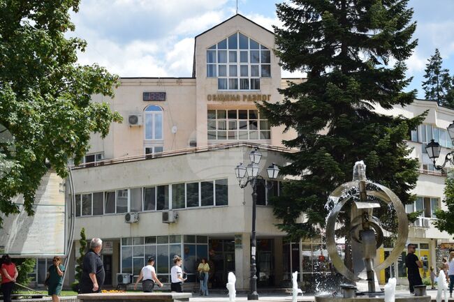 Общинските съветници в Разлог ще разгледат предложения за вписване на детски градини и училища като защитени