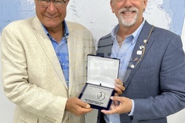 Национален център за полярни изследвания - среща