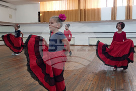 Разград - фламенко - клуб - танци