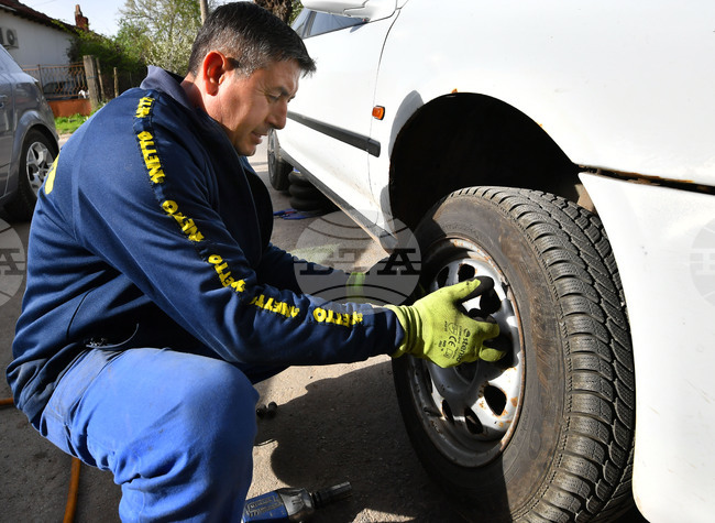 Село Голям Поровец - летни гуми - подмяна