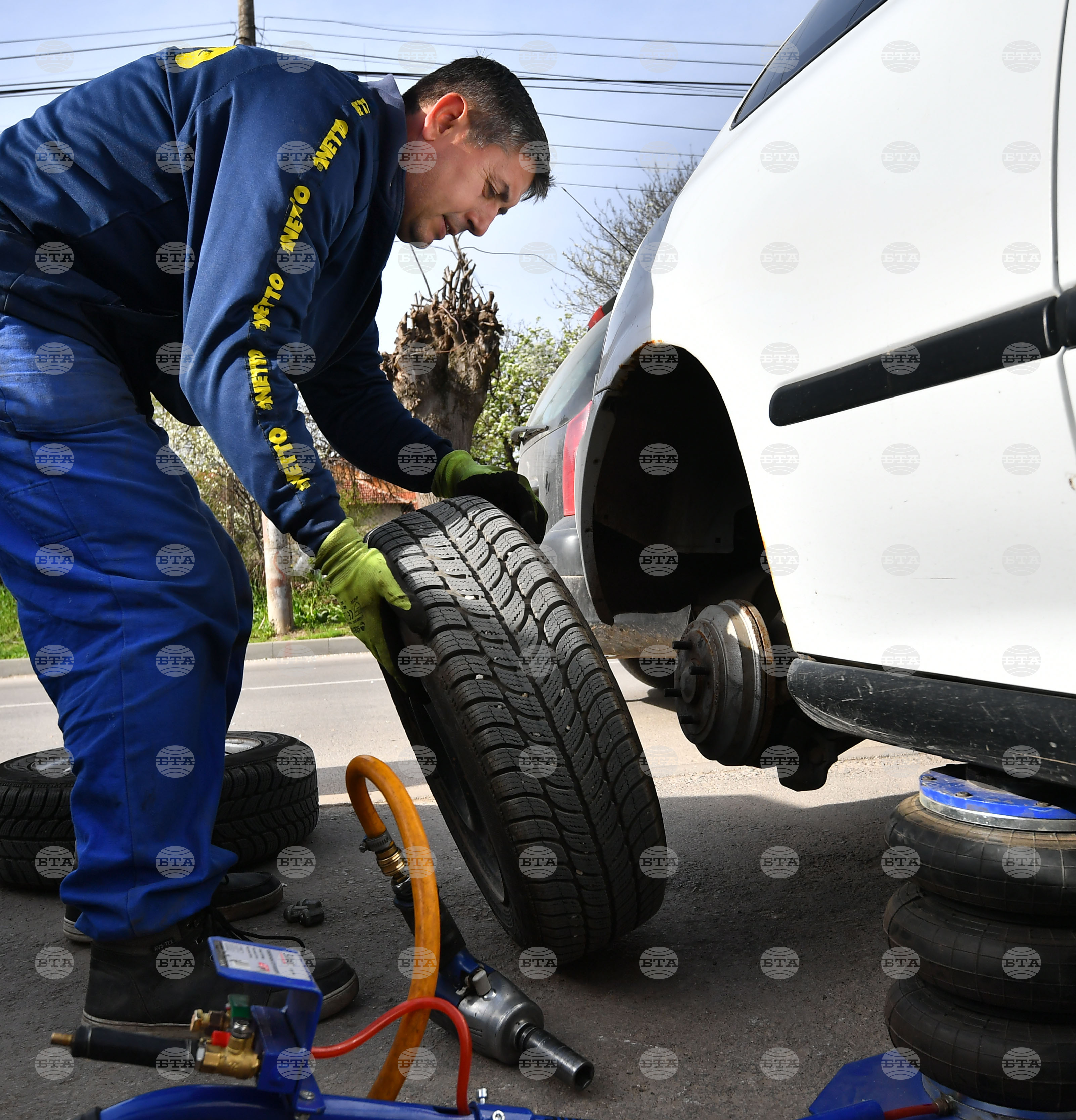 Село Голям Поровец - летни гуми - подмяна