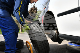 Село Голям Поровец - летни гуми - подмяна