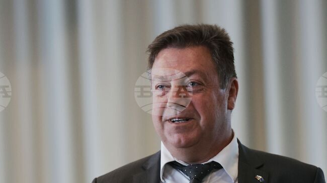 Лимитите на болниците, макар и приети със закон, ще просъществуват, докато отново съдът ги отмени, каза д-р Иван Маджаров