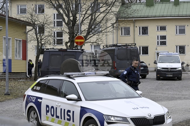 В мазе в Хелзинки е намерен възрастен мъж, който вероятно е бил затворен там от десетилетия