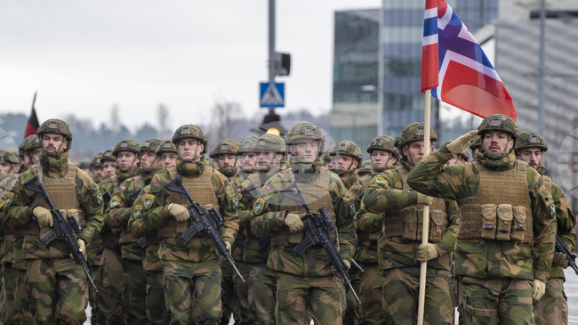 Норвегия премества част от около 60-те си войници от Близкия изток по съображения за сигурност