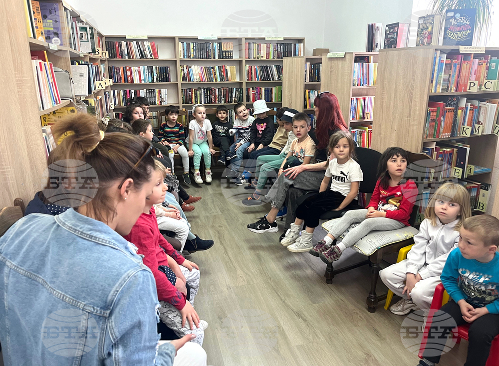 В Смолян започна маратонът на четенето, който ще продължи до края на април