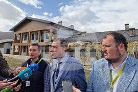 Столична община - незаконни постройки - премахване