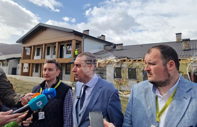 Столична община - незаконни постройки - премахване