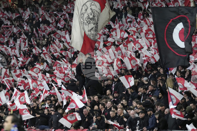 Аякс ще върне класическото лого от следващия сезон