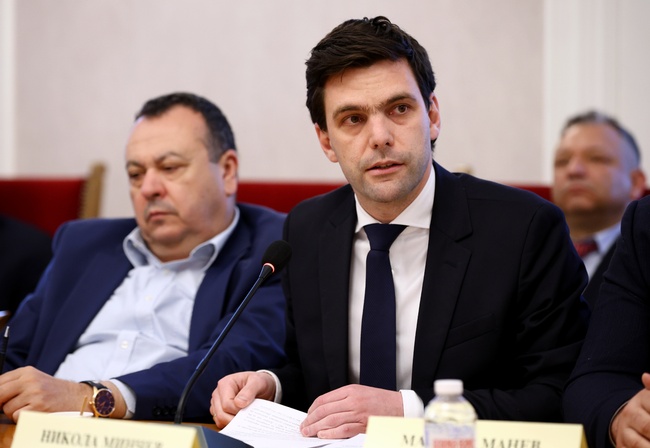 Има отговор от МВР, който е в секретното деловодство на НС, дали Мартин Божанов е бил сътрудник на полицията, каза Никола Минчев