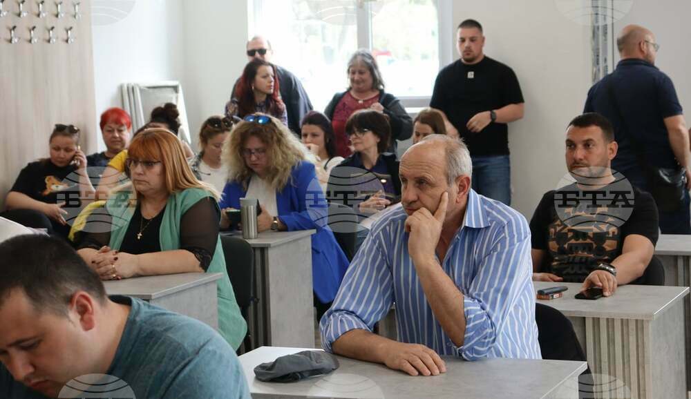 Жители на Община Камено се обявиха против планираните процеси по преработката на нефтените утайници в "Лукойл Нефтохим Бургас"