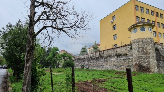 Надзирател откри наркотици в затвора във Враца