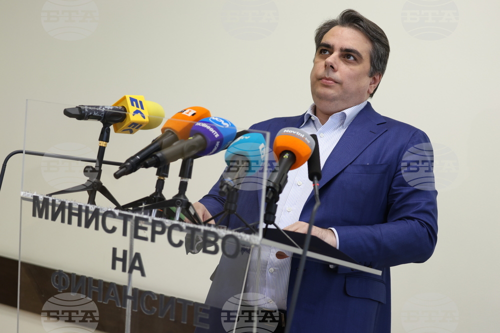 Асен Василев - брифинг