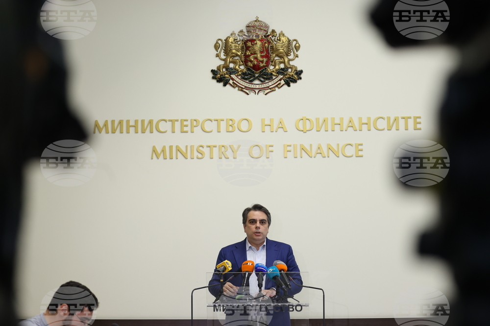 Асен Василев - брифинг