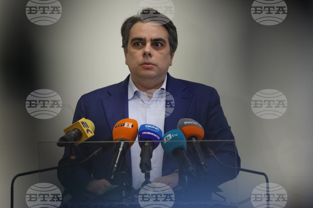 Асен Василев - брифинг