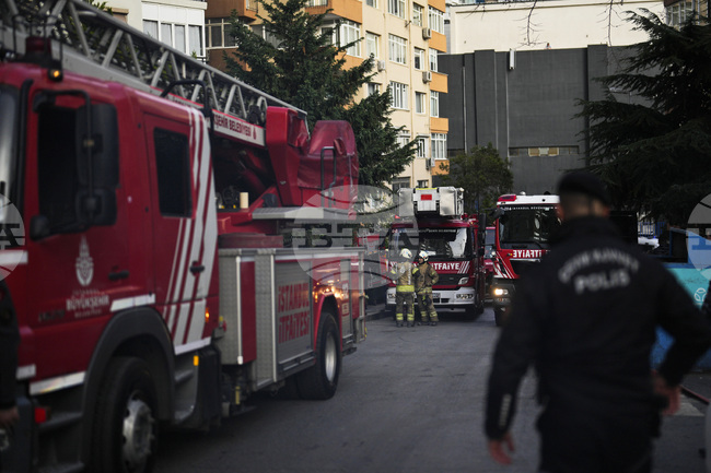 Овладян е пожарът във фабрика за парфюми в Турция, който отне живота на шестима души