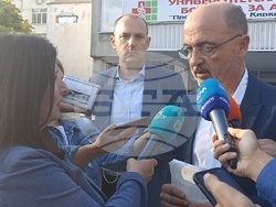 Здравният министър Асен Меджидиев: Два реанимационни екипа на ЦСМП Стара Загора вече пътуват към "Пирогов", където ще бъдат приведени две от децата, пострадали при инцидента на АМ Тракия