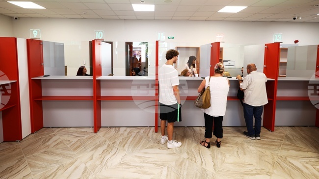 Заради планов ремонт ще бъде затруднено обслужването на граждани в центъра на бул. "Мария Луиза", съобщиха от МВР