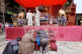 Троянски манастир - празник - икона