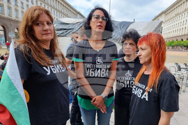 Майките от "Системата ни убива"