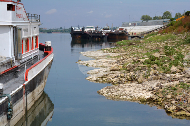 Русе - река Дунав - ниско ниво