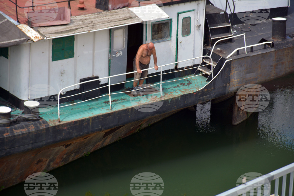 Русе - река Дунав - ниско ниво