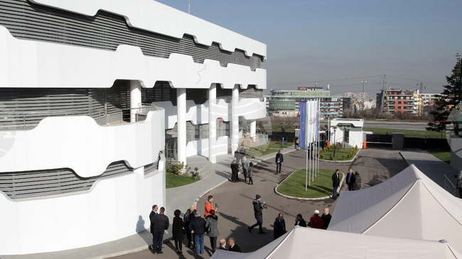 Шест клуба от Първа футболна лига бяха наказани заради феновете, Димитър Димитров-Херо и Емил Велев с тежки глоби