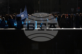 Синдикати - протест - възнаграждения