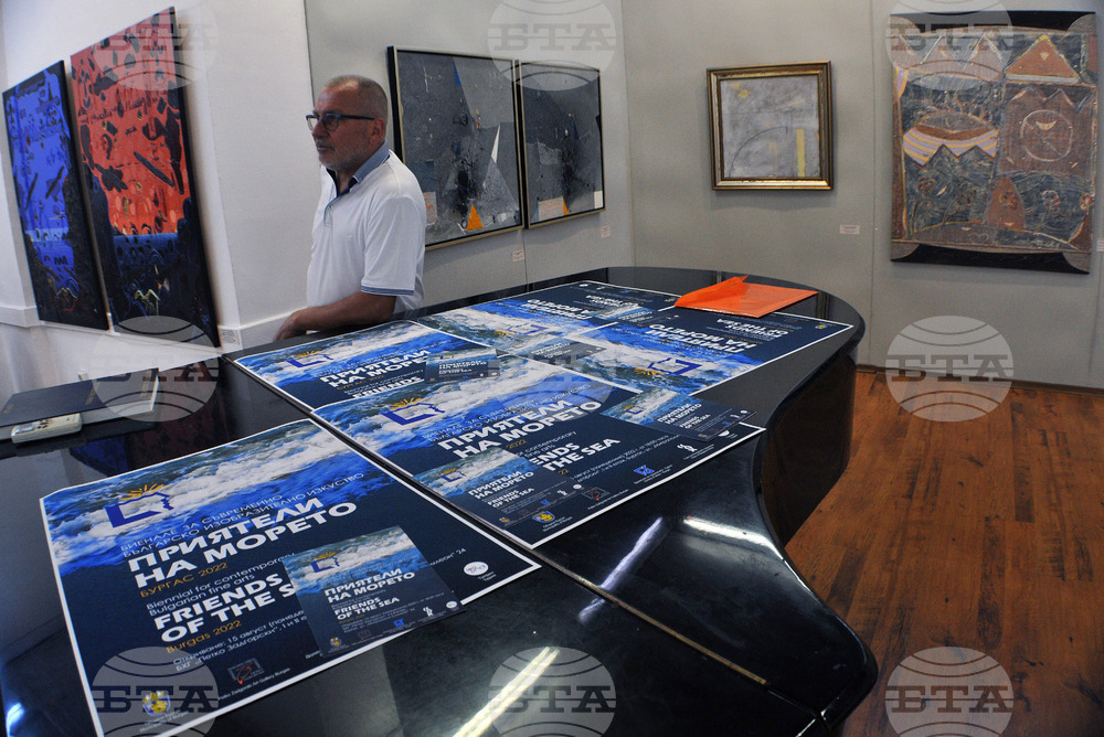 Plovdiv-born Artist Nikola Pevicharov Wins Grand Prix of Bourgas City Hall for Art
