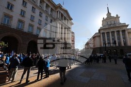 Синдикати - протест - възнаграждения