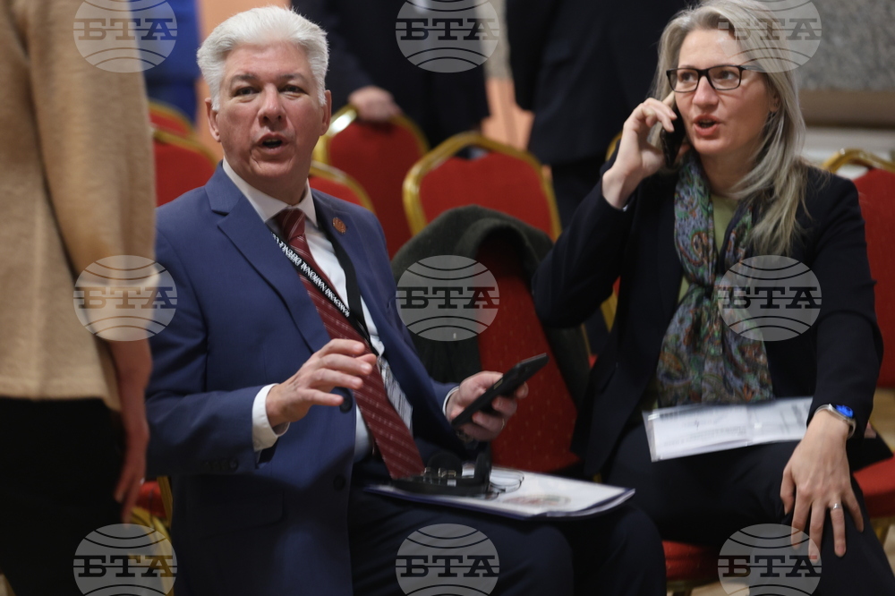 Конференция „20 години България в НАТО и НАТО в България " - пленарна сесия