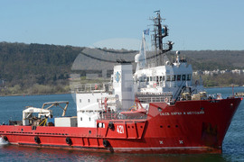 Варна - Научноизследователски кораб "Св. св. Кирил и Методии" (НИК 421) - завръщане