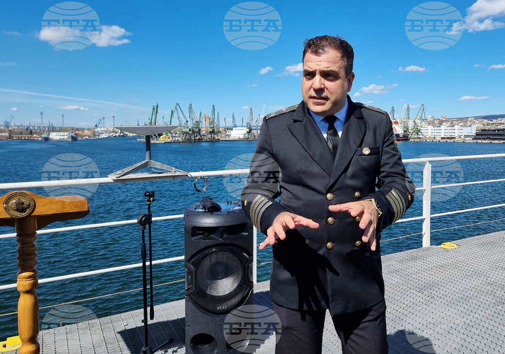 Варна - Научноизследователски кораб "Св. св. Кирил и Методии" (НИК 421) - посрещане