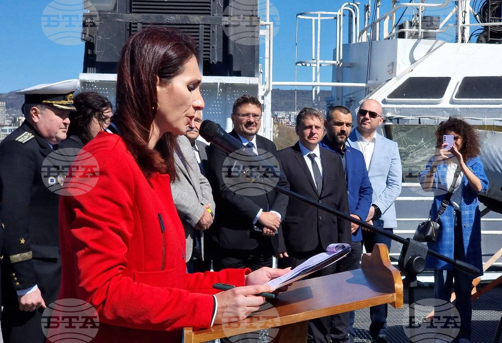 Варна - Научноизследователски кораб "Св. св. Кирил и Методии" (НИК 421) - посрещане