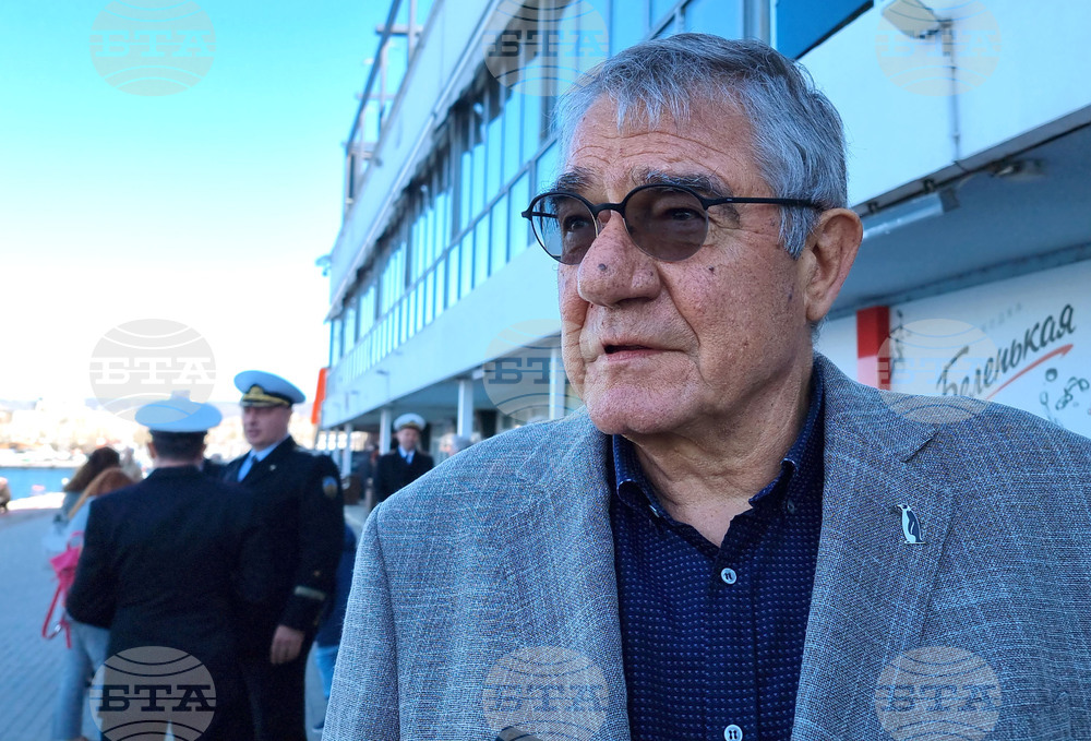 Варна - Научноизследователски кораб "Св. св. Кирил и Методии" (НИК 421) - посрещане