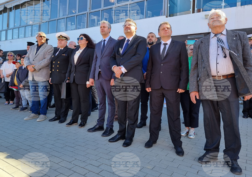 Варна - Научноизследователски кораб "Св. св. Кирил и Методии" (НИК 421) - посрещане