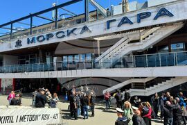 Варна - Научноизследователски кораб "Св. св. Кирил и Методии" (НИК 421) - завръщане