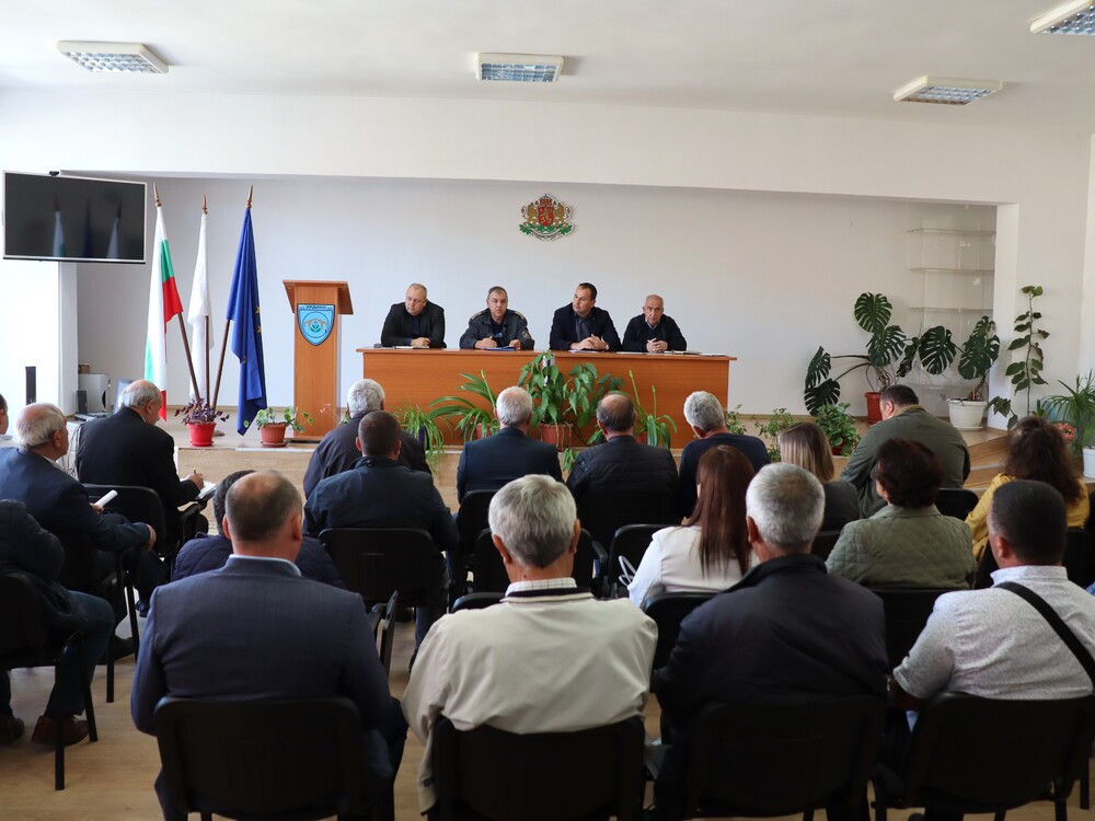 Управление на отпадъци, проекти и програми бяха обсъдени на кметска среща в Ардино