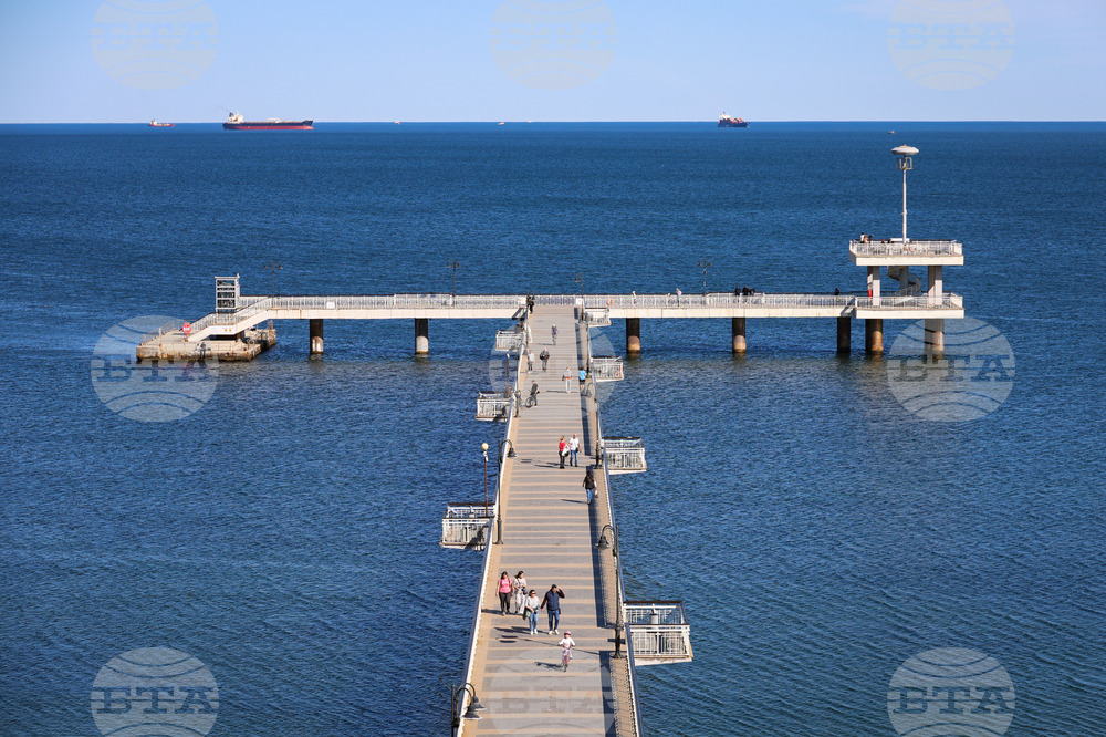 Бургас - слънчево време - ежедневие