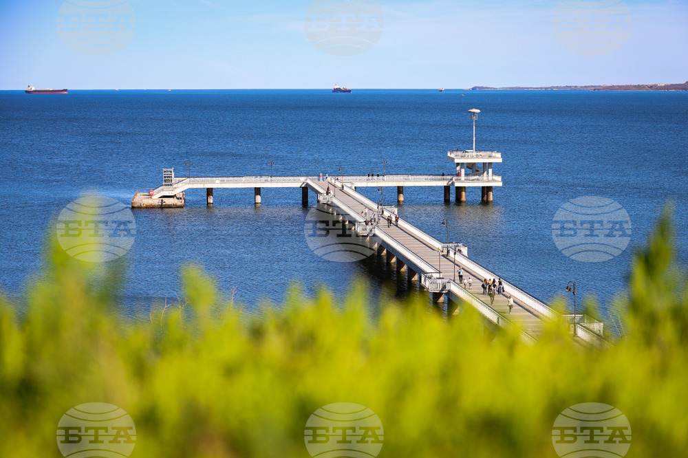 Бургас - слънчево време - ежедневие