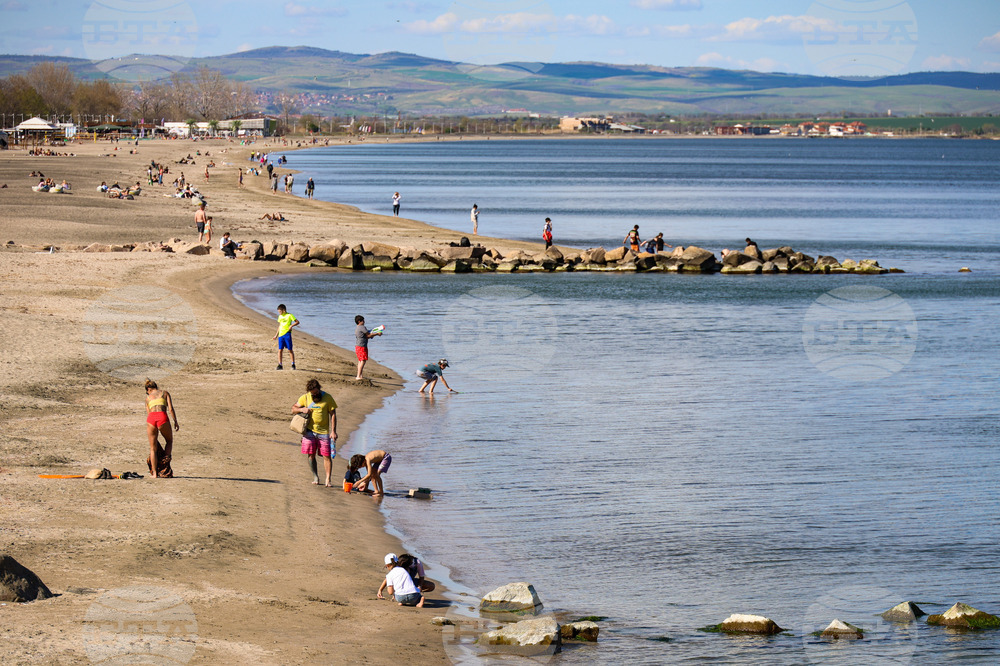 Бургас - слънчево време - ежедневие