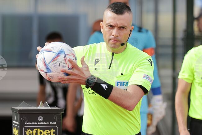 Съдията Волен Чинков ще ръководи срещата между Левски и Спартак Варна от Първа лига