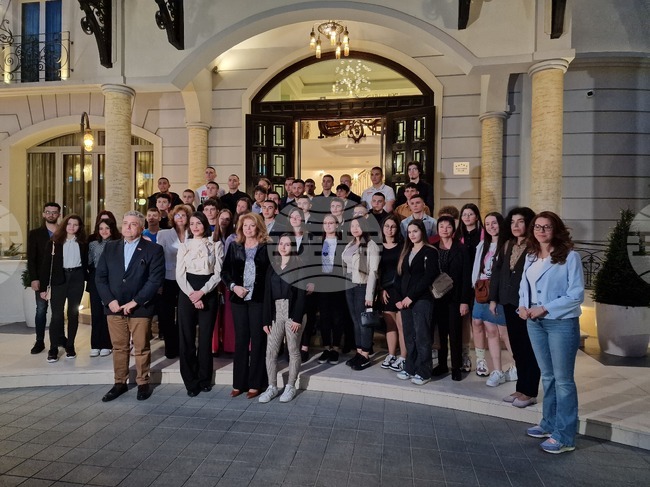 Подгорица - Илияна Йотова - среща с ученици